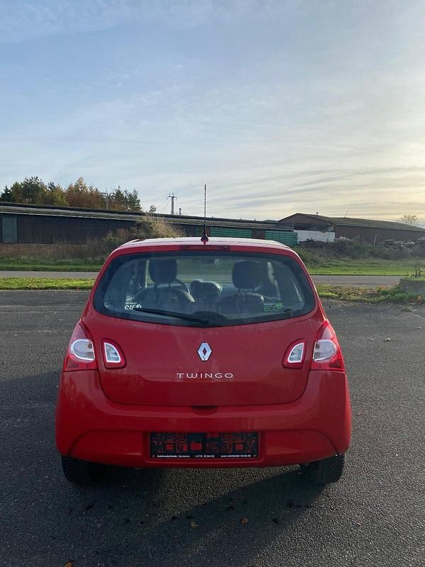 Usata Renault Twingo Expression 75 CV (55 kW) 2012 Rosso Utilitaria
