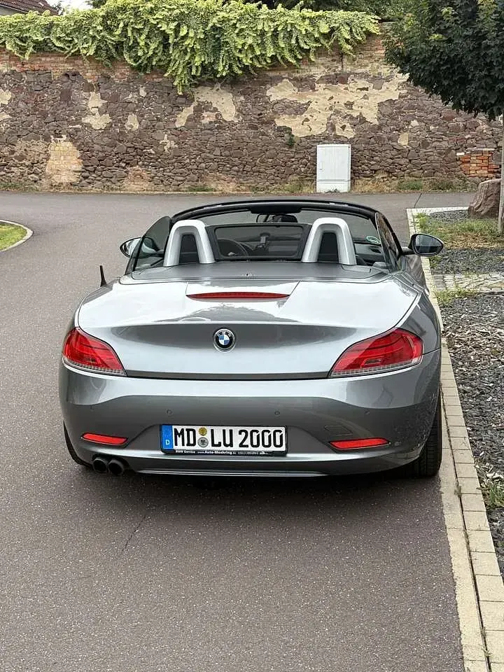 Gebraucht BMW Z4 204 PS (150 kW) 2010 Grau Cabrio