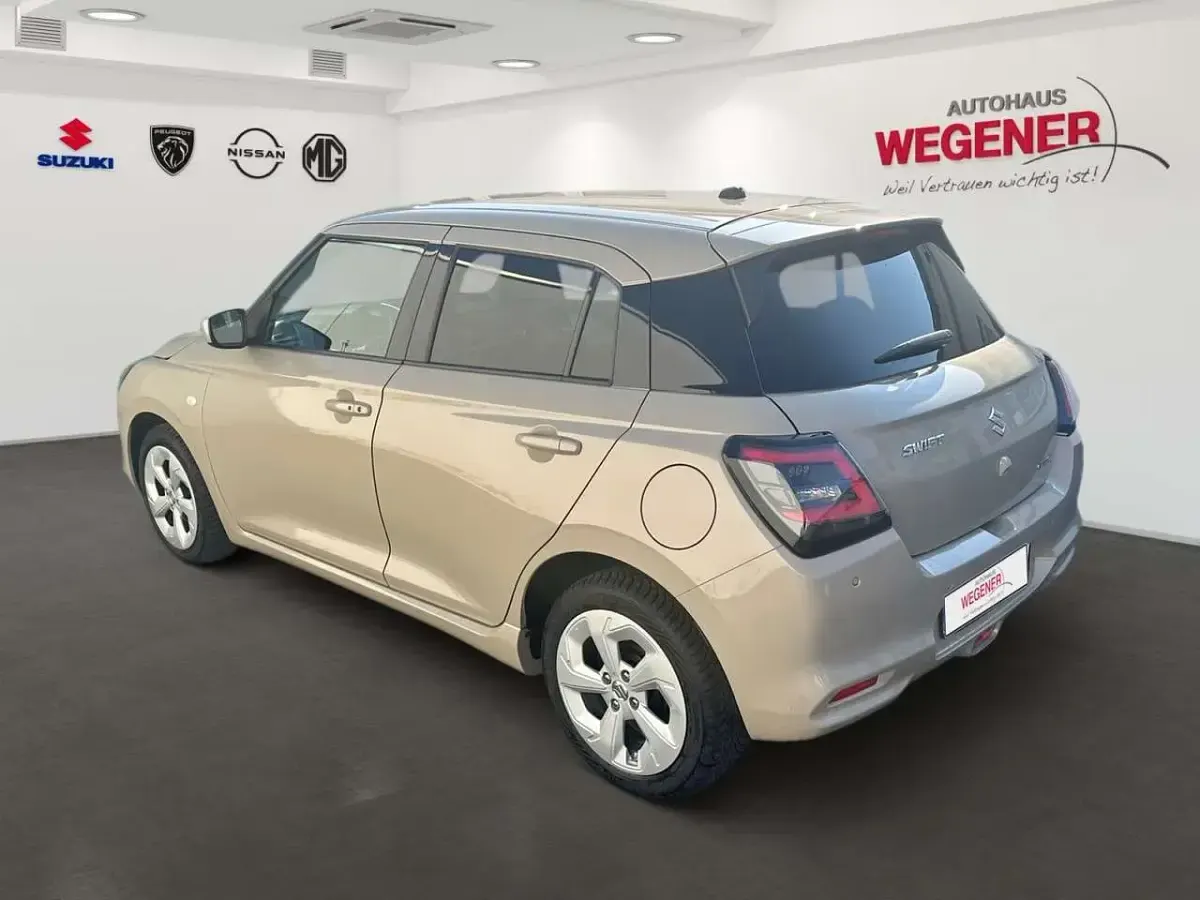 Gebraucht Suzuki Swift Comfort 83 PS (61 kW) 2025 Beige Kleinwagen