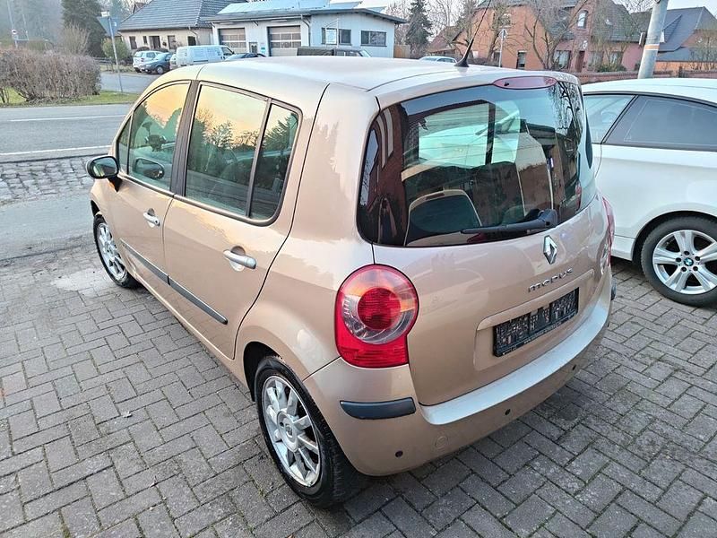 Gebraucht Renault Modus 98 PS (72 kW) 2005 Gold Van / Kleinbus