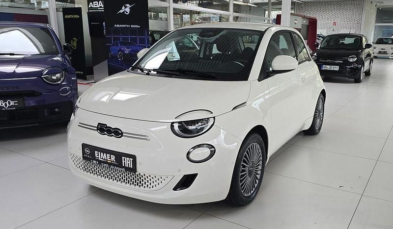 Weiß Gebraucht 2023 Fiat 500e Limousine | 19.650 € (Superpreis) - Bild 1/4