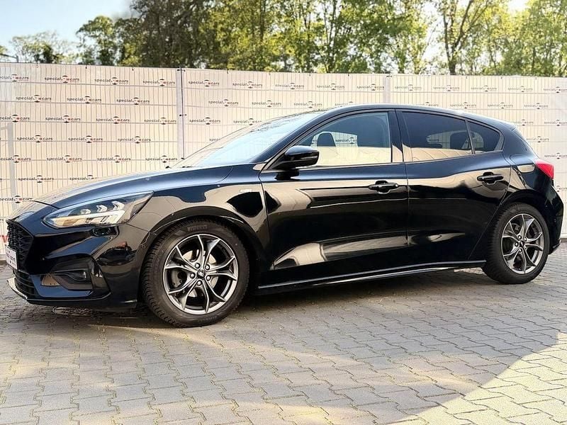 Second-hand Ford Focus ST-Line 150 CP (110 kW) 2019 Negru Berlinǎ
