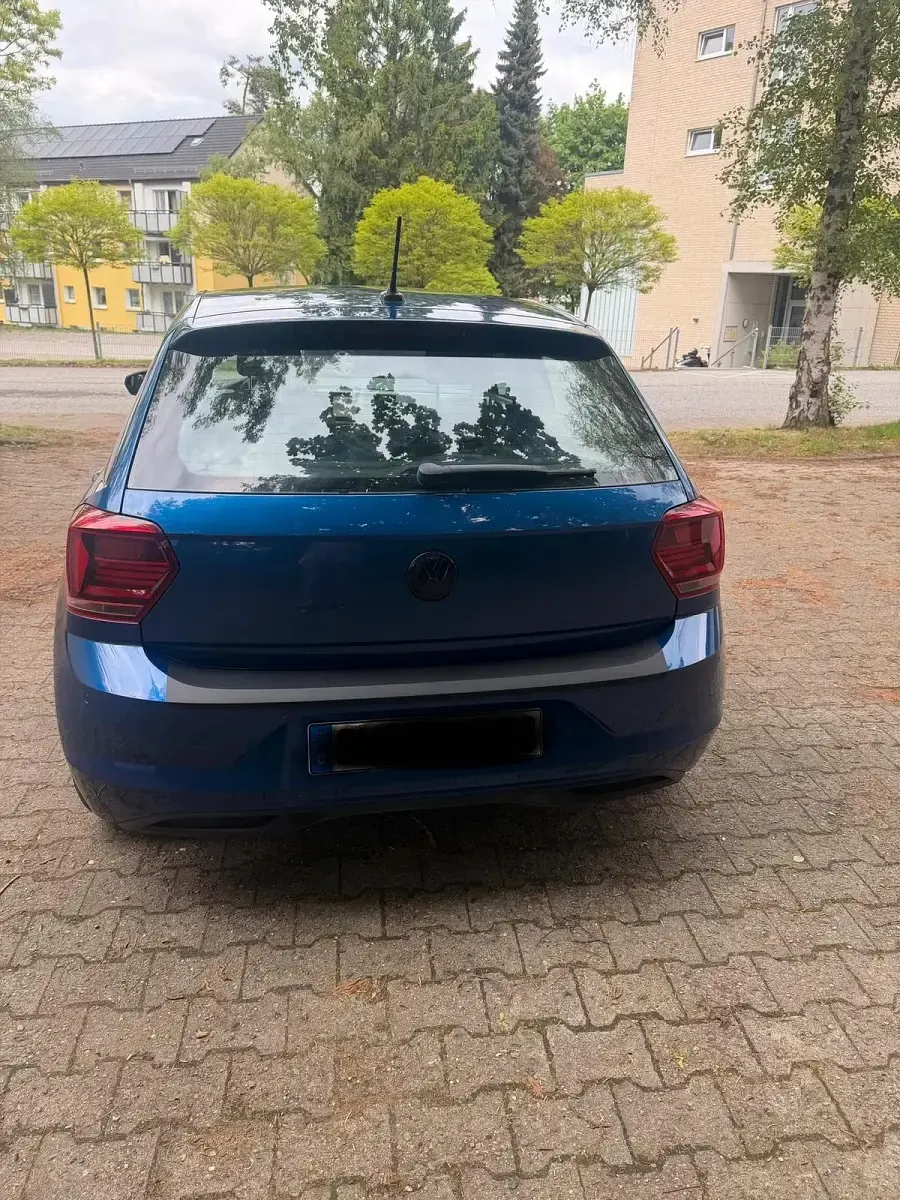 Gebraucht VW Polo 75 PS (55 kW) 2018 Blau Kleinwagen