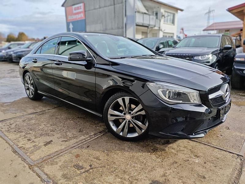 Gebraucht Mercedes CLA200 156 PS (114 kW) 2015 Schwarz Limousine