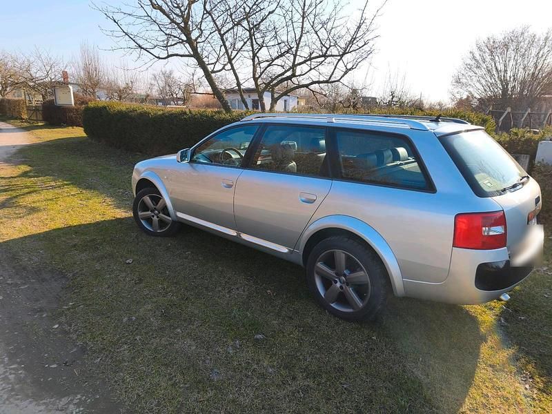 Gebraucht Audi A6 Allroad 180 PS (132 kW) 2001 Silber Kombi