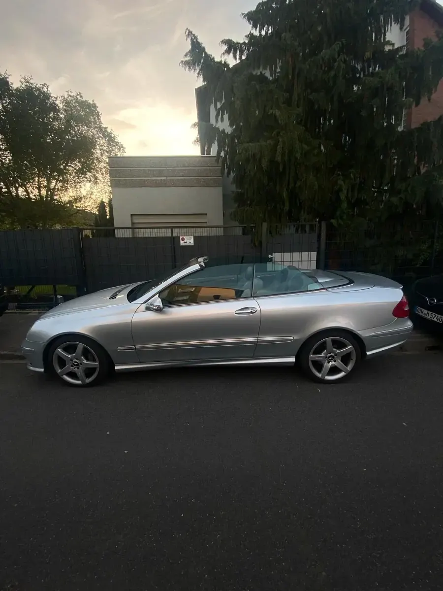 Gebraucht Mercedes CLK350 AMG 272 PS (200 kW) 2005 Silber Cabrio