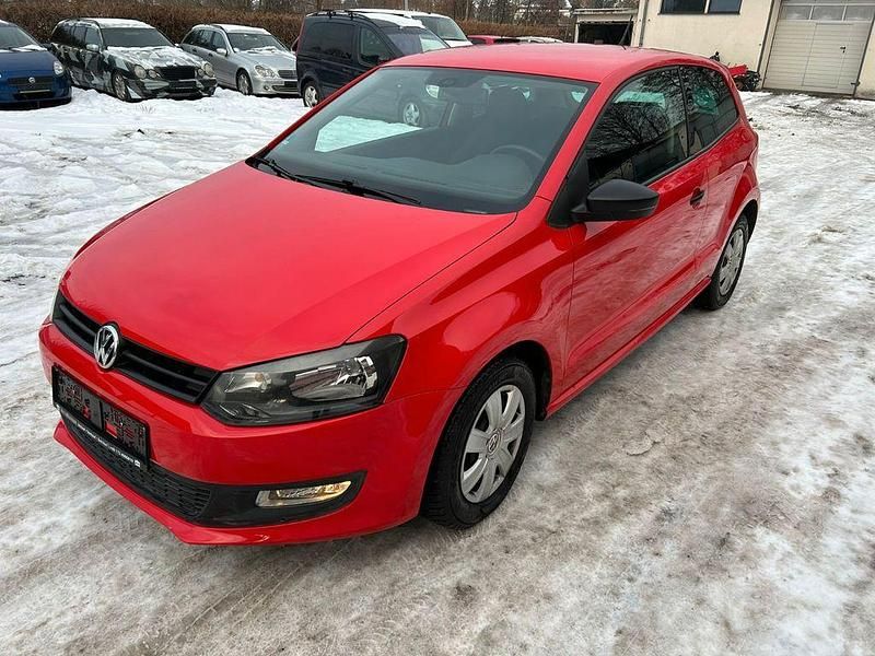 Rot Gebraucht 2010 VW Polo Trendline Kleinwagen | 5.495 € (Teuer) - Bild 1/4