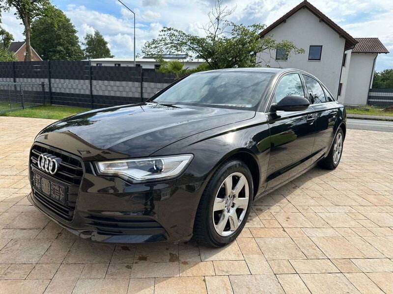 Schwarz Gebraucht 2012 Audi A6 Comfort Limousine | 10.850 € (Guter Preis) - Bild 1/4