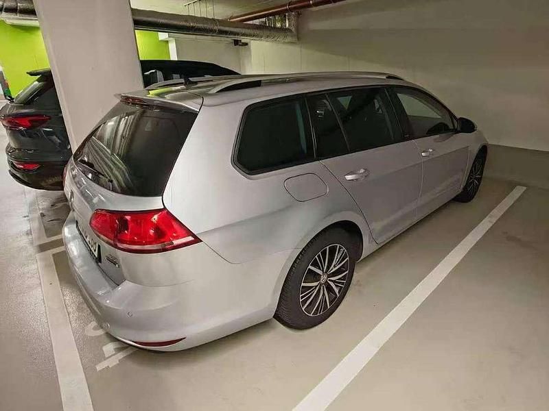 Gebraucht VW Golf VII 125 PS (91 kW) 2017 Silber Kombi