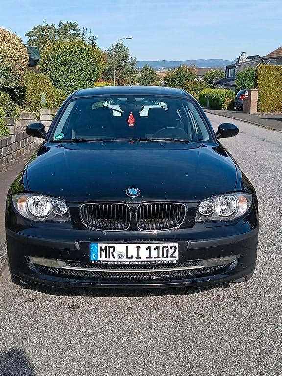 Schwarz Gebraucht 2007 BMW 116 Kleinwagen | 6.500 € - Bild 1/4
