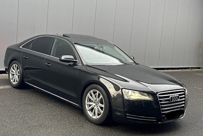 Gebraucht Audi A8 Comfort 300 PS (220 kW) 2011 Schwarz Limousine