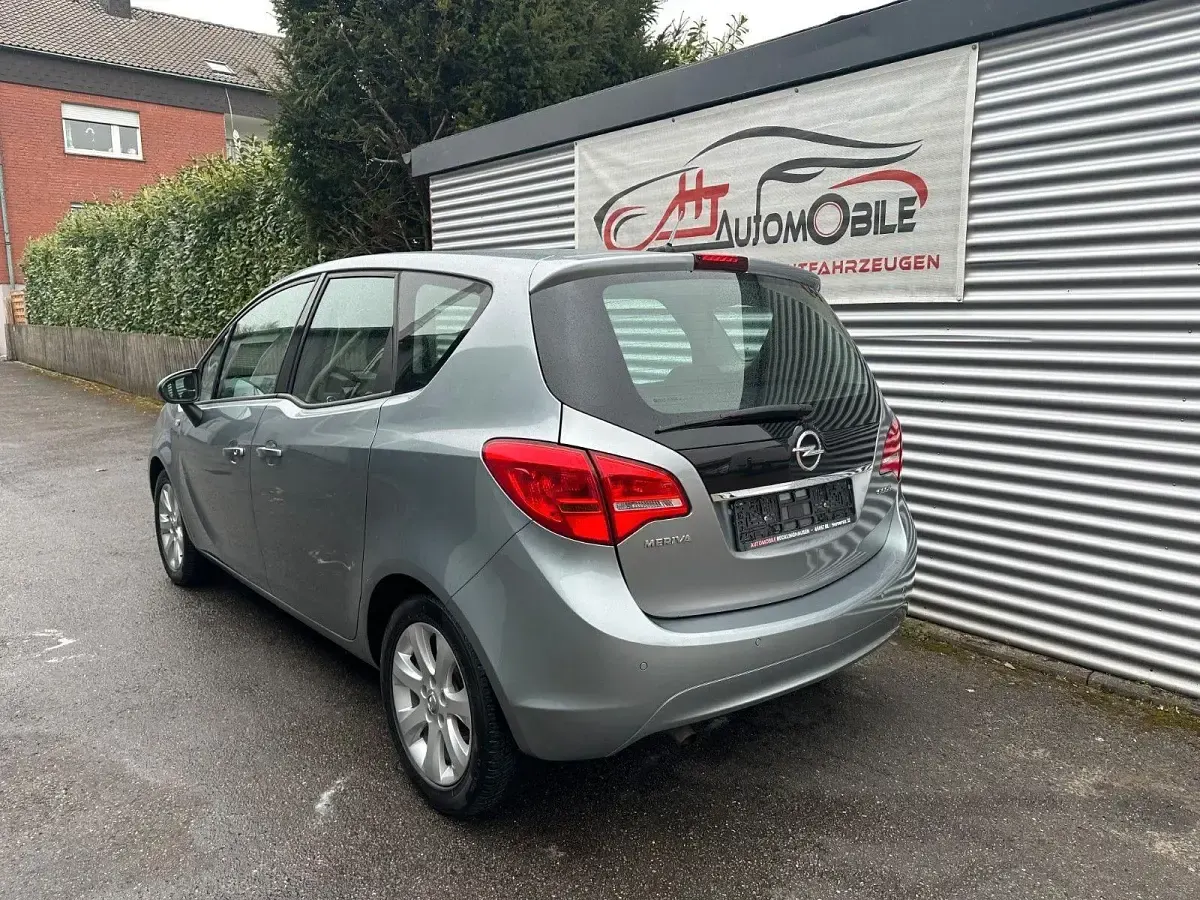 Gebraucht Opel Meriva 120 PS (88 kW) 2010 Grau Van / Kleinbus