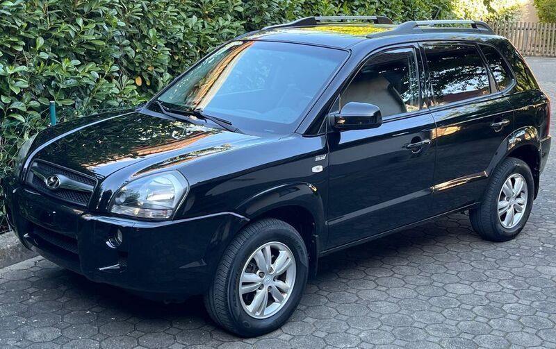 Schwarz Gebraucht 2009 Hyundai Tucson SUV | 4.900 € (Fairer Preis) - Bild 1/4