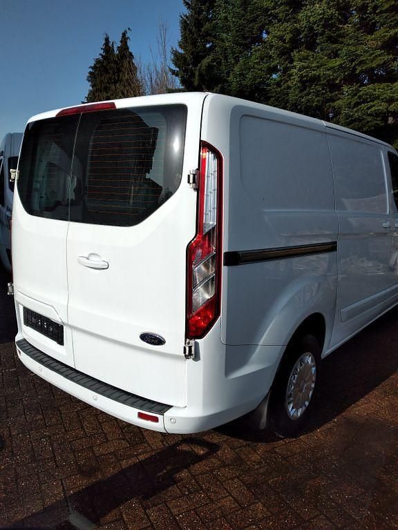 Gebraucht Ford Transit Custom 136 PS (100 kW) 2017 Weiß Van / Kleinbus