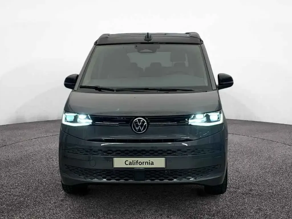 Gebraucht VW California Beach 245 PS (180 kW) 2026 Grau Van