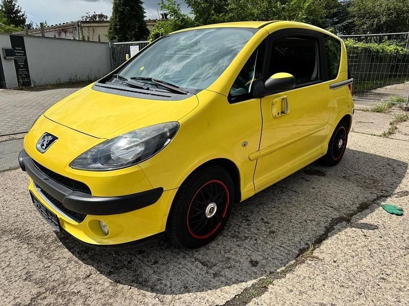 Gelb Gebraucht 2005 Peugeot 1007 Van / Kleinbus | 1.500 € (Fairer Preis) - Bild 1/4