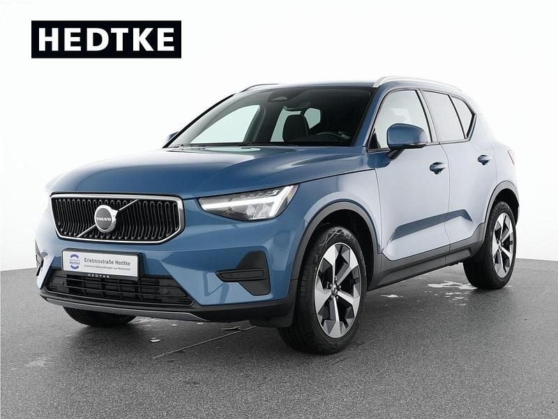 Blau Gebraucht 2024 Volvo XC40 Core SUV | 33.990 € (Guter Preis) - Bild 1/4