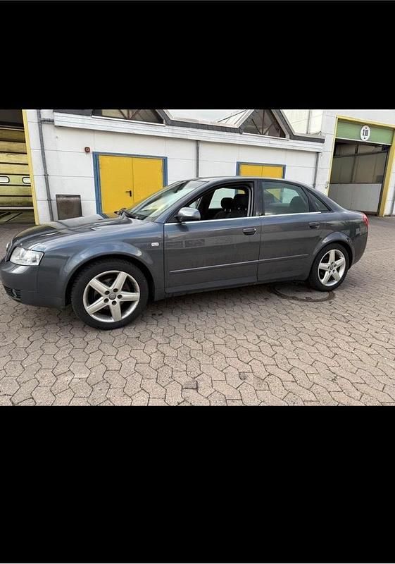 Gebraucht Audi A4 131 PS (96 kW) 2002 Grau Limousine