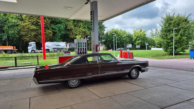 Violet Gebraucht 1967 Chrysler Newport Coupé | 17.300 € - Bild 1/4