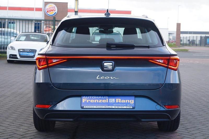 Gebraucht Seat Leon Style 150 PS (110 kW) 2024 Grau Kombi