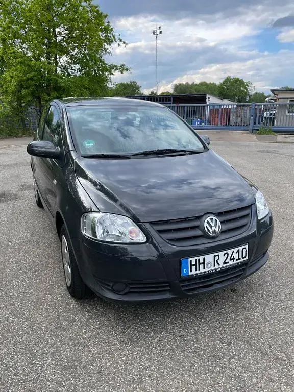 Gebraucht VW Fox 54 PS (39 kW) 2007 Grau Kleinwagen
