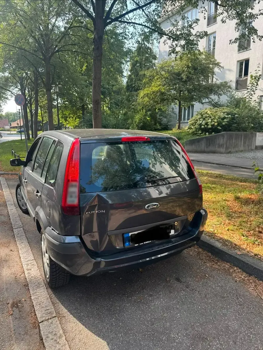 Gebraucht Ford Fusion 80 PS (58 kW) 2008 Blau Kleinwagen