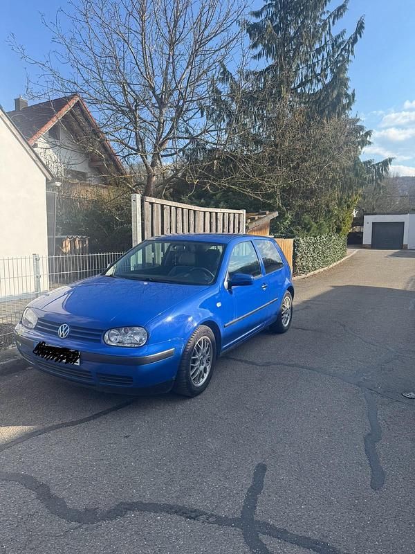 Gebraucht VW Golf IV 105 PS (77 kW) 2000 Blau Kleinwagen