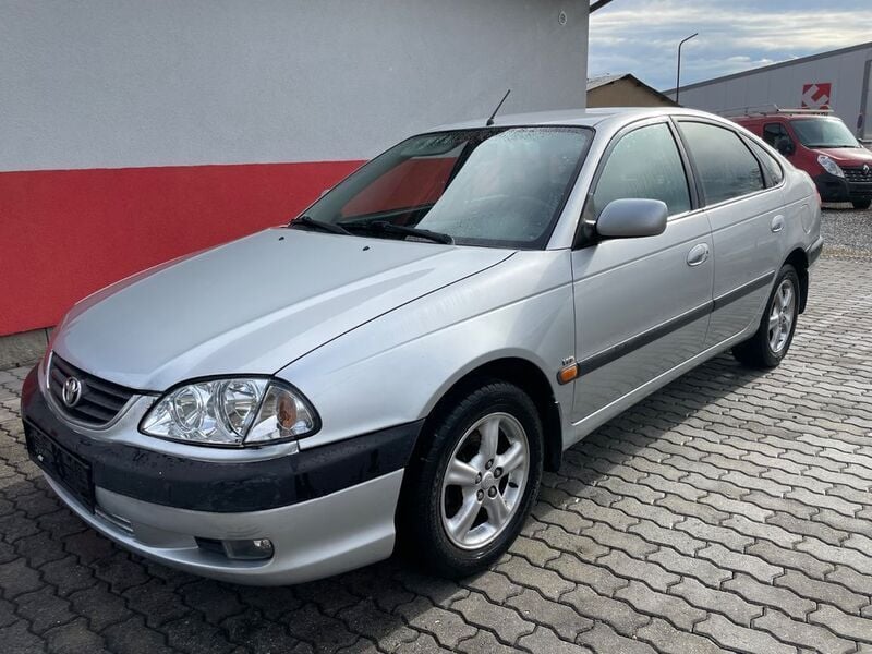 Silber Gebraucht 2001 Toyota Avensis Sol Limousine | 1.999 € (Fairer Preis) - Bild 1/4