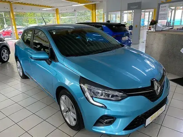 Gebraucht Renault Clio V Business 88 PS (64 kW) 2020 Celadon blue Limousine