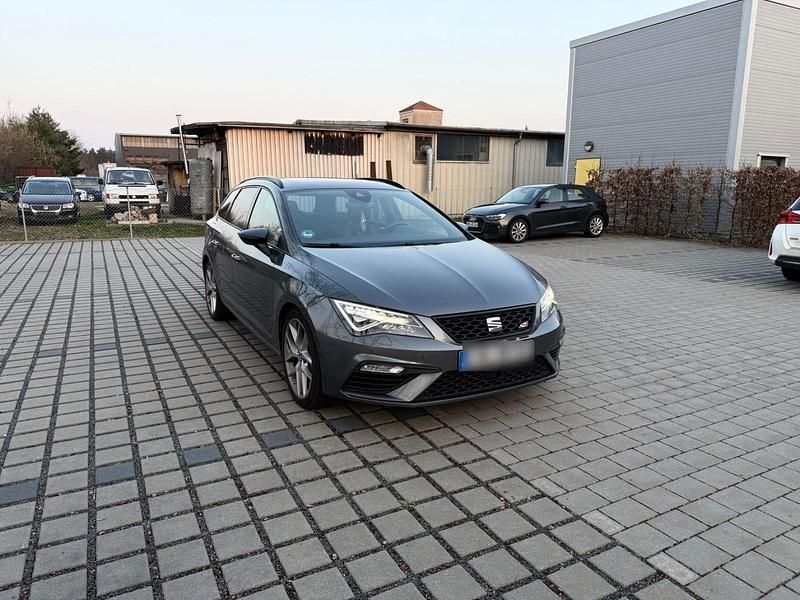 Gebraucht Seat Leon 4Drive 300 PS (220 kW) 2018 Grau Kombi