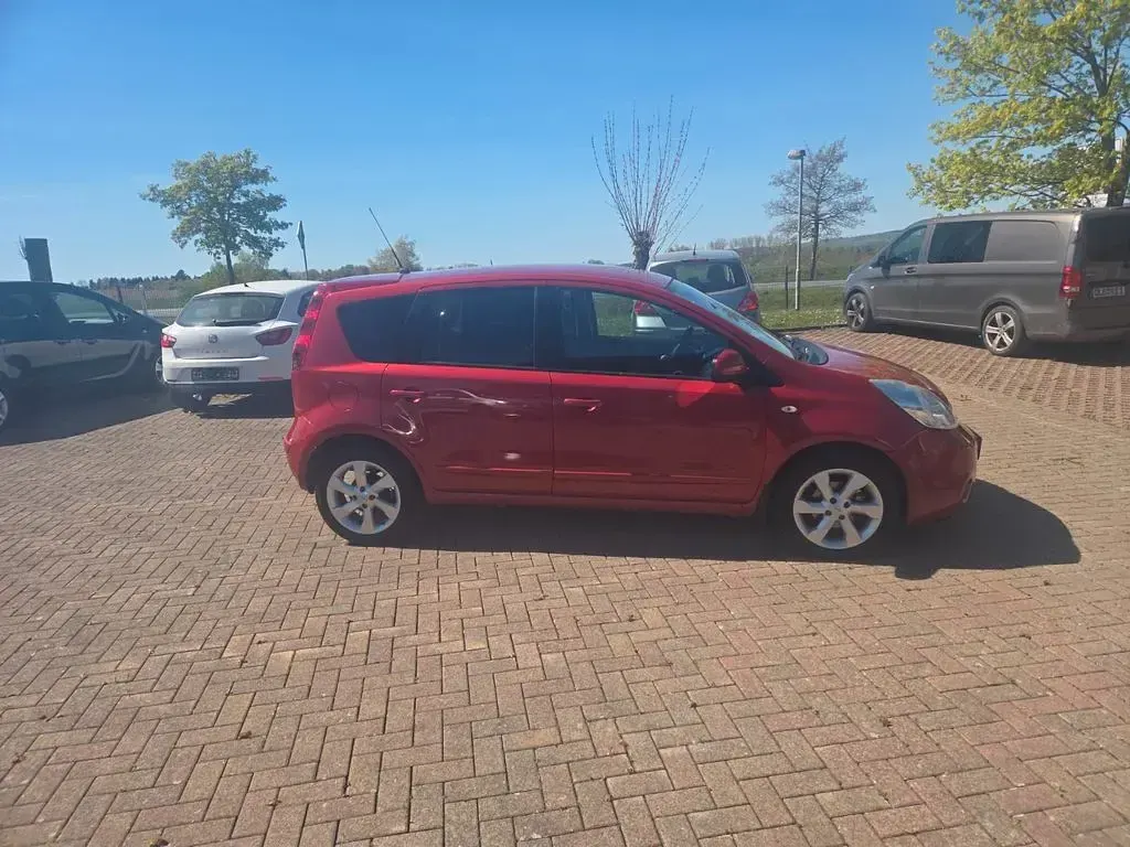 Gebraucht Nissan Note Acenta 88 PS (64 kW) 2010 Rot Kleinwagen