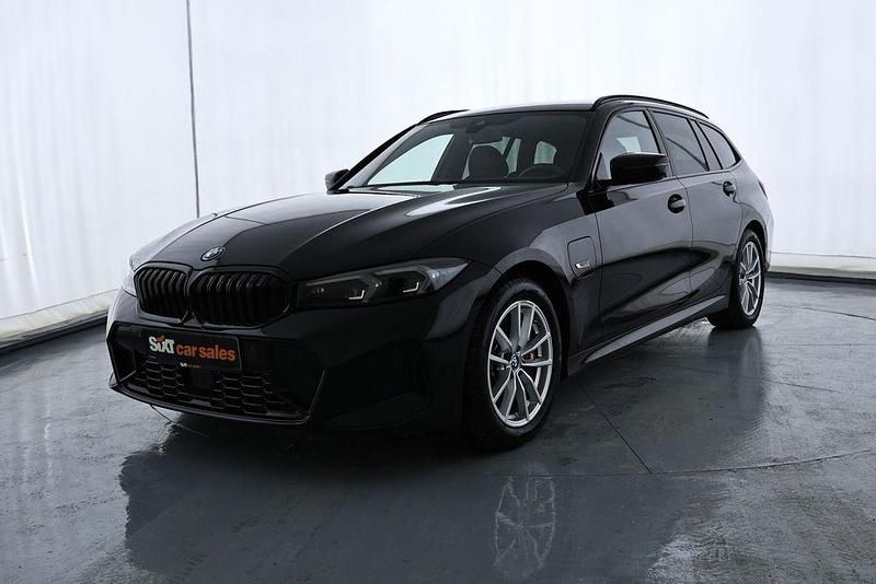 Gebraucht BMW 330e M Sport 292 PS (214 kW) 2022 Schwarz Limousine