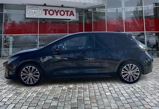 Gebraucht Toyota Corolla Team 122 PS (89 kW) 2022 Schwarz Limousine