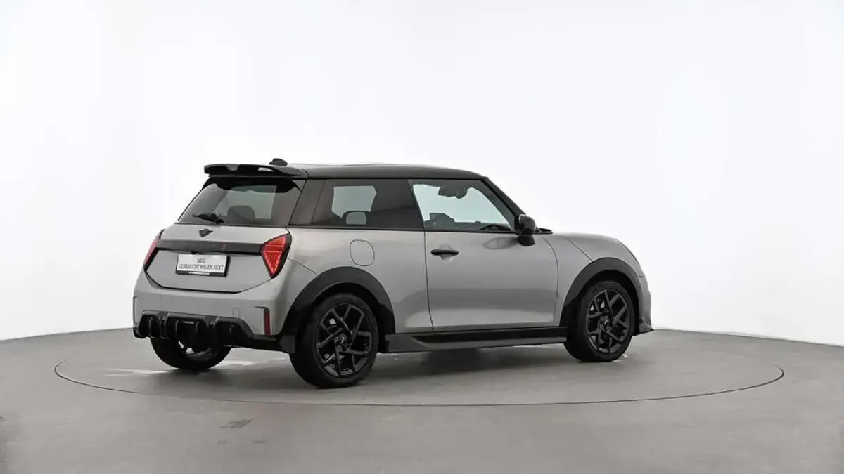 Gebraucht Mini John Cooper Works 204 PS (150 kW) 2024 Grau Kleinwagen