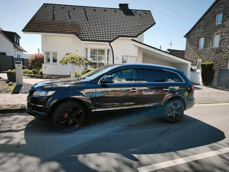 Second-hand Audi Q7 2007 Negru SUV