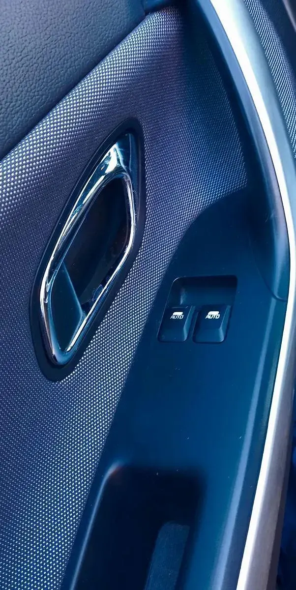 Używany Kia Ceed 99 KM (72 kW) 2015 Beżowy Hatchback