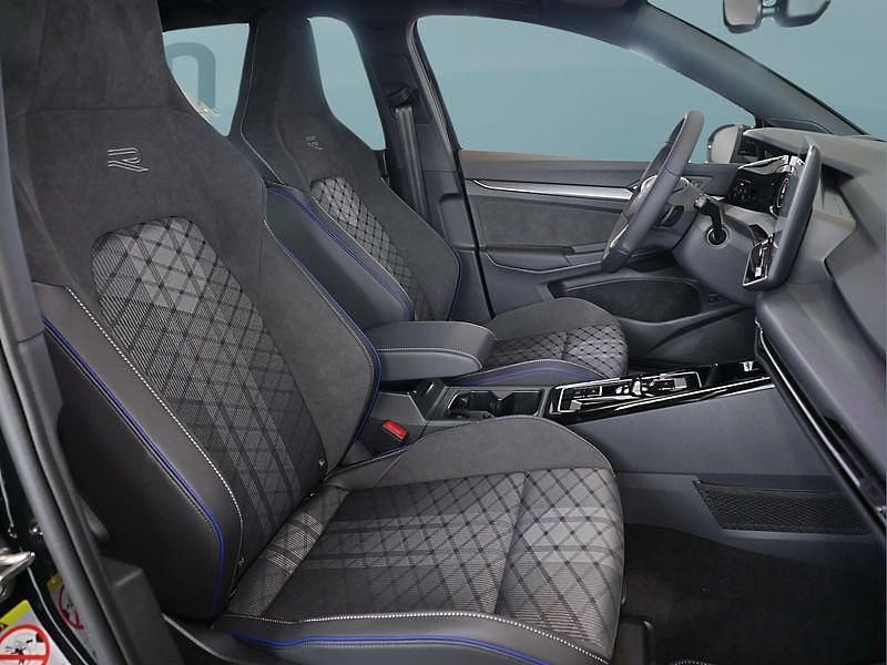 Neu VW Golf VIII 150 PS (110 kW) 2025 Schwarz Kombi