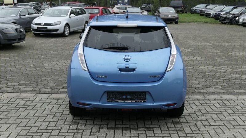 Gebraucht Nissan Leaf 80 kW (109 PS) 2012 Blau Kleinwagen