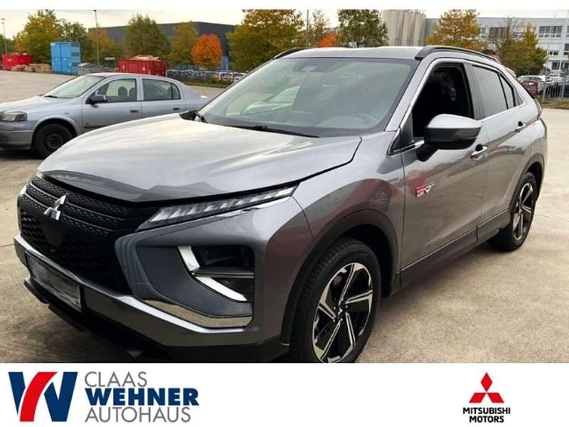 Platinumgrau (m) Gebraucht 2022 Mitsubishi Eclipse Basis SUV | 19.900 € (Superpreis) - Bild 1/4