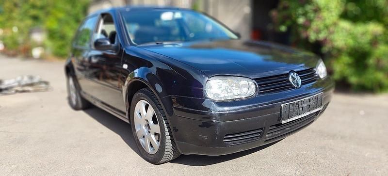 Gebraucht VW Golf IV 75 PS (55 kW) 2003 Schwarz Kleinwagen
