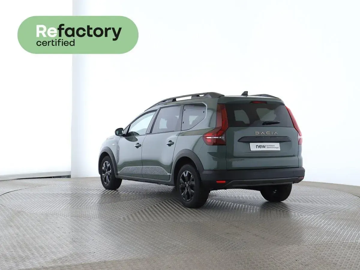Gebraucht Dacia Jogger Extreme 110 PS (80 kW) 2025 Safarigrüngrau Van / Kleinbus