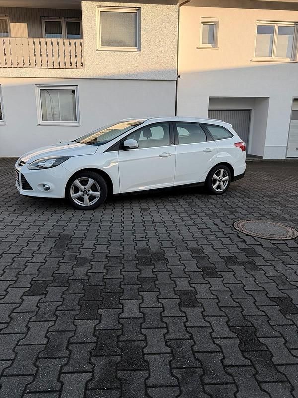 Second-hand Ford Focus 150 CP (110 kW) 2012 Alb Break