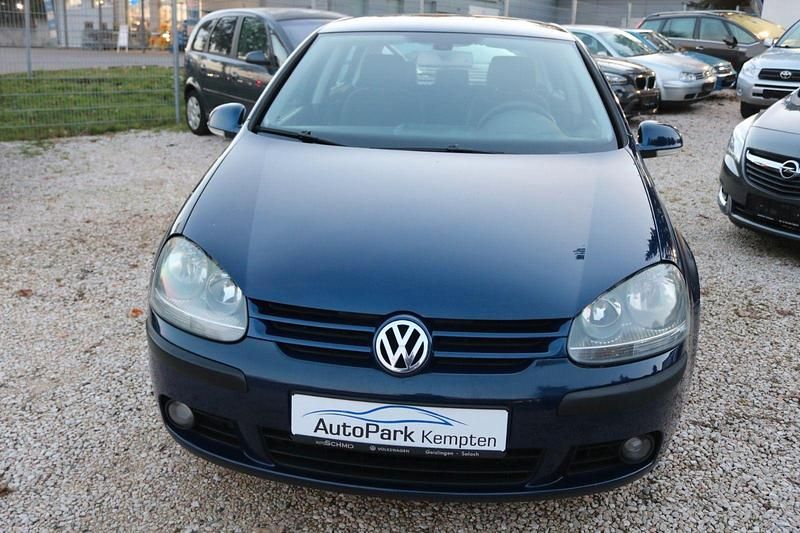 Blau Gebraucht 2004 VW Golf V Comfortline Limousine | 990 € (Superpreis) - Bild 1/4