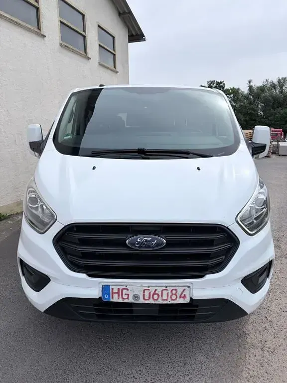 Gebraucht Ford Transit Custom 105 PS (77 kW) 2018 Weiß Van / Kleinbus