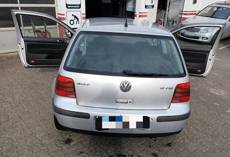Gebraucht VW Golf IV 110 PS (80 kW) 2002 Silber Kleinwagen