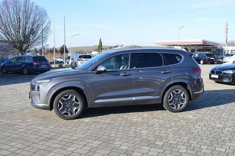 Gebraucht Hyundai Santa Fe Signature 179 PS (131 kW) 2021 Magnetic force SUV