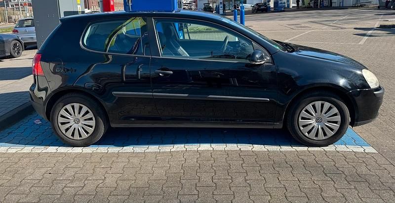 Gebraucht VW Golf IV 75 PS (55 kW) 2004 Schwarz Limousine