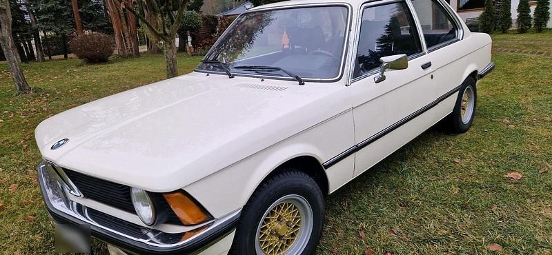 Gebraucht BMW 318 90 PS (66 kW) 1979 Weiß Coupé