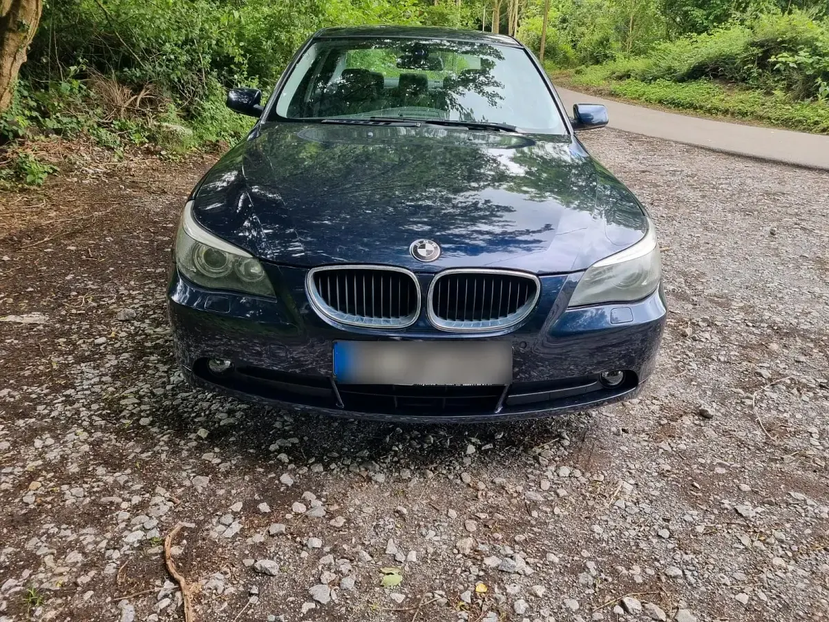 Gebraucht BMW 520 170 PS (125 kW) 2004 Blau Limousine