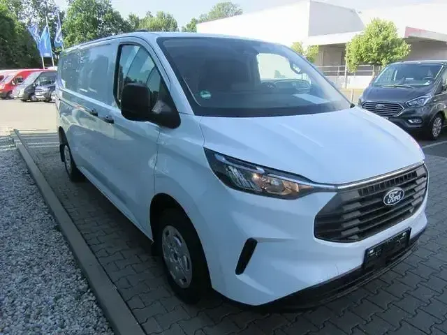 Gebraucht Ford Transit Custom Trend 136 PS (100 kW) 2025 Andere Van